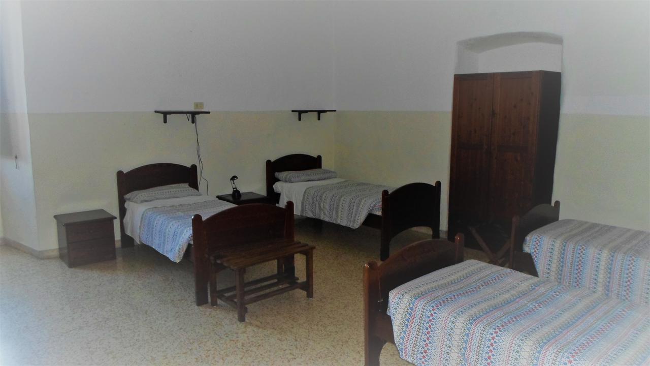 נארני Ostello Sant'Anna מראה חיצוני תמונה