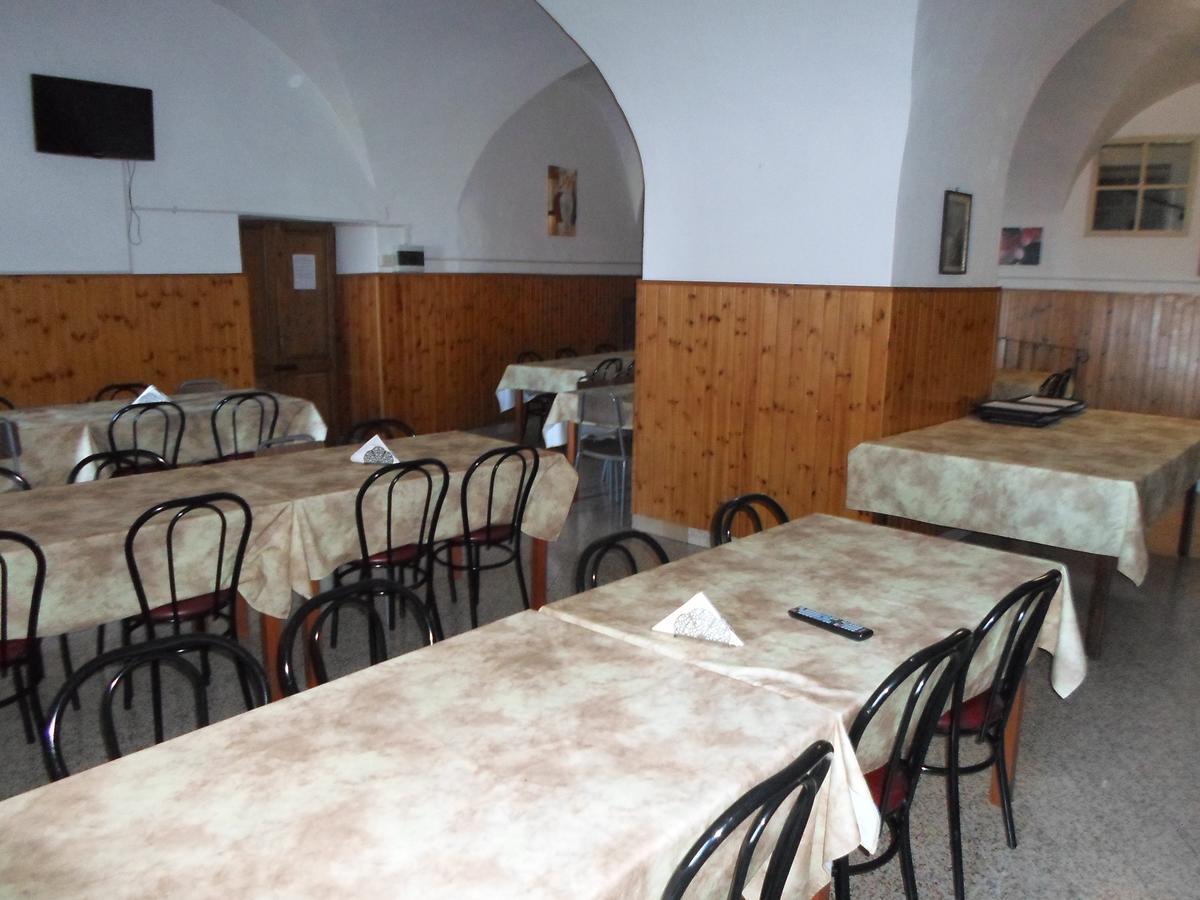 נארני Ostello Sant'Anna מראה חיצוני תמונה